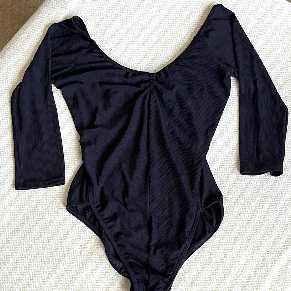 Capezio ABT logo  leotard 3/4 sleeve scoop neckline size Large